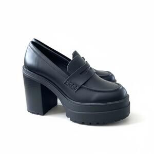 Wms Platform Loafer Heels 8.5 Chunky Lug Sole 4” Heel Preppy Chic Power Style